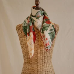 Tapis Noir Classical Multicolour Flower Scarf